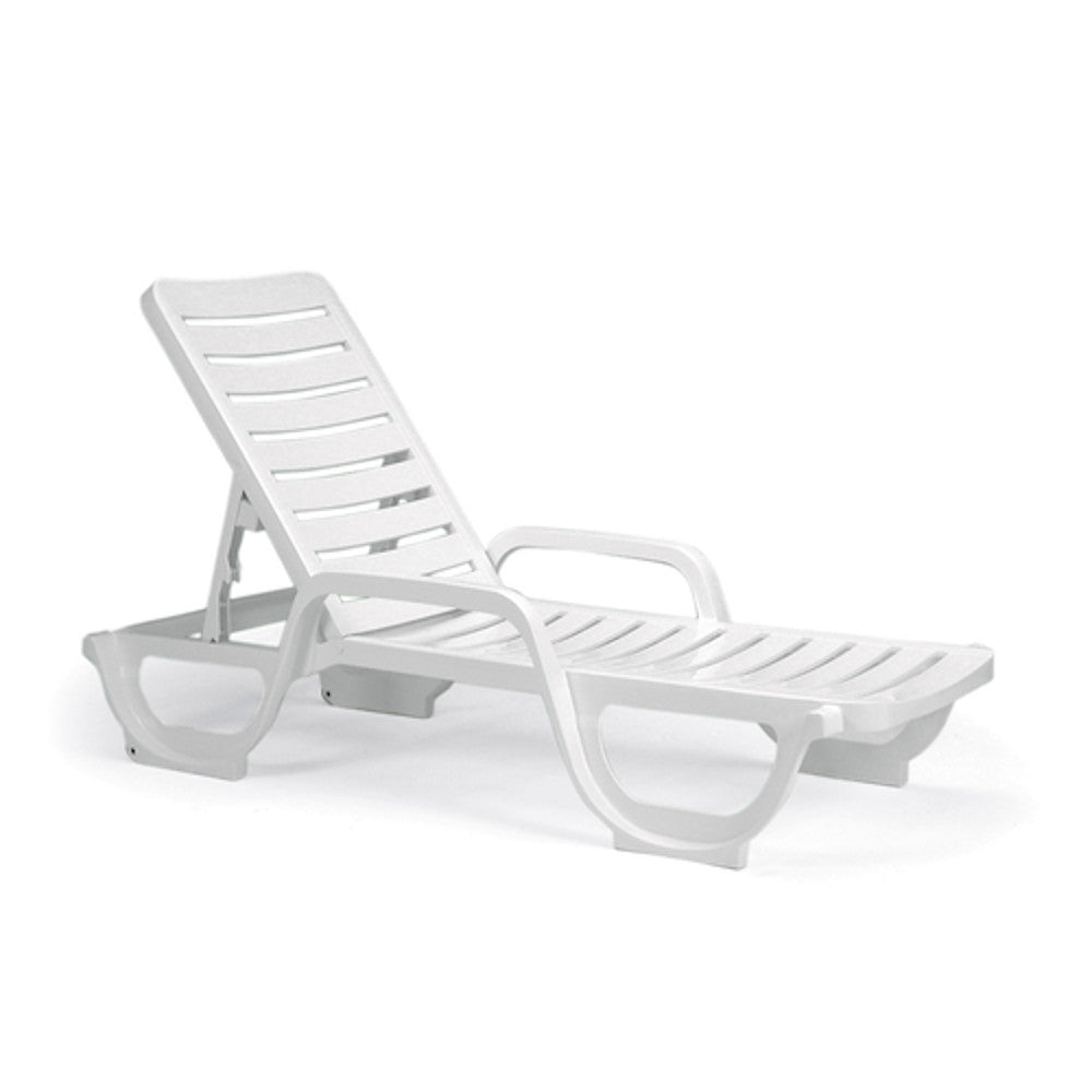 Grosfillex 44031004 White Bahia Adjustable Outdoor Chaise (6 per case)