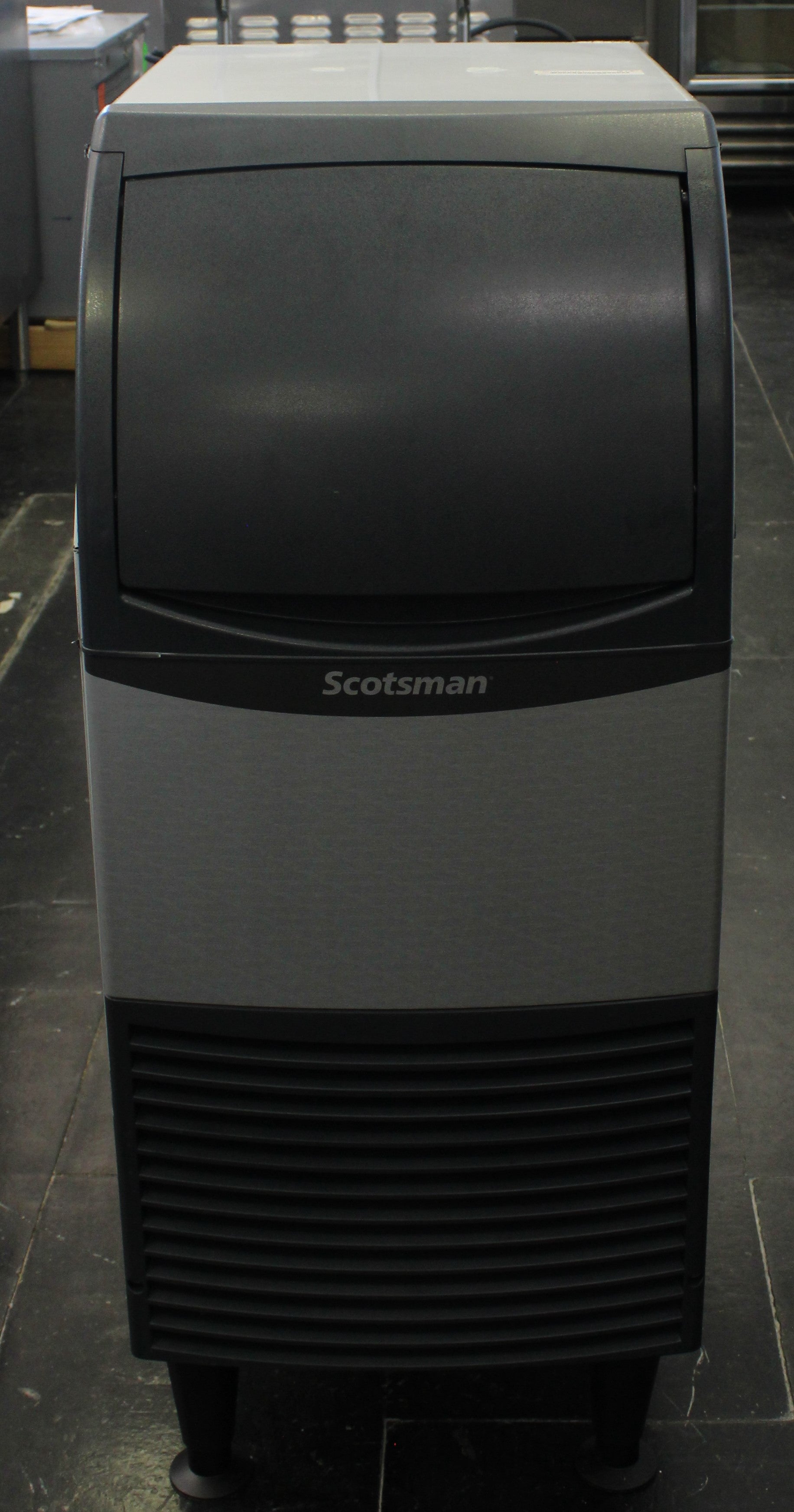*Open Box* Scotsman CU0415MA-1 58 lb/day W/36 lb Storage Undercounter Ice Maker