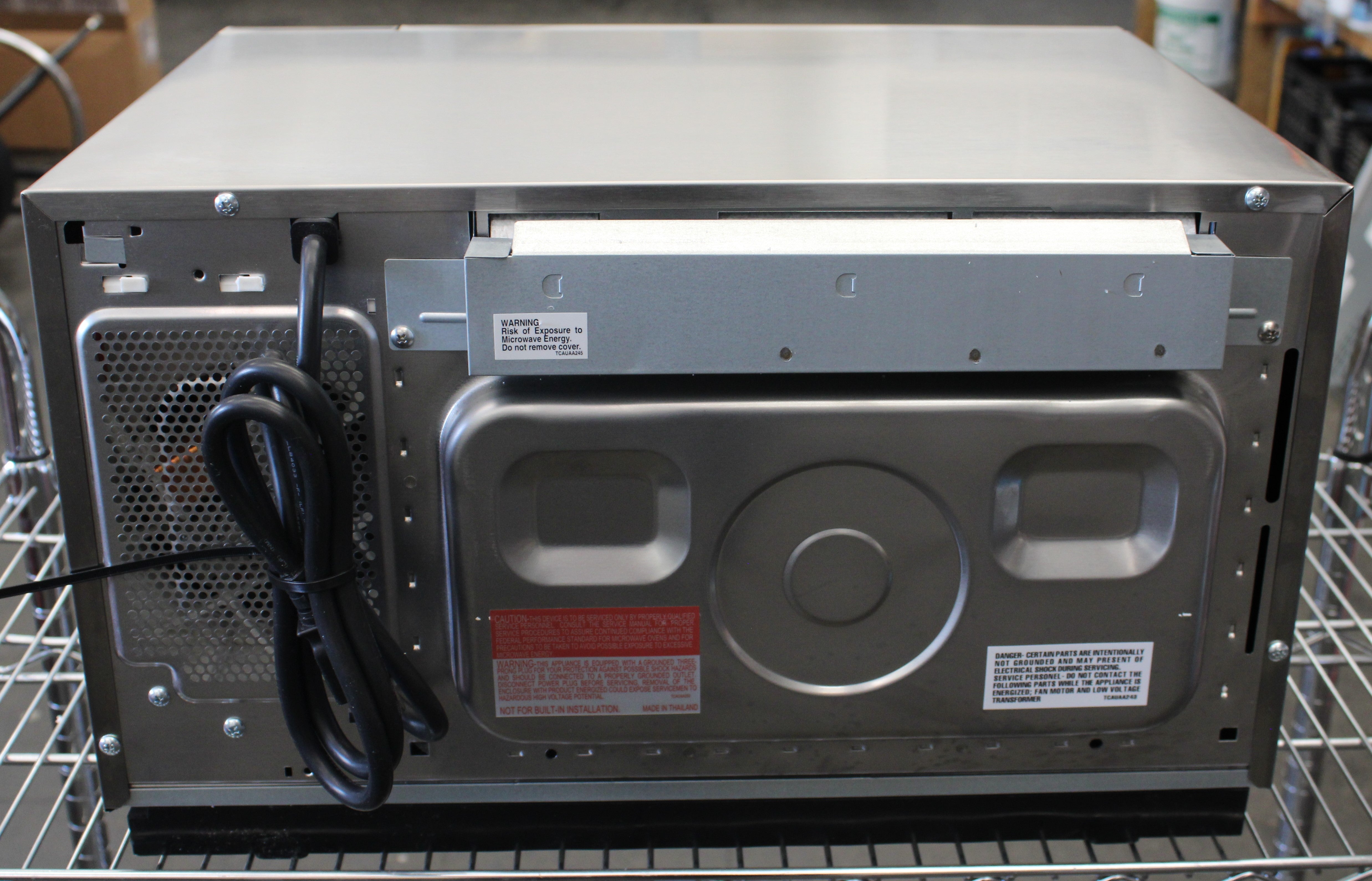 Sharp R21LCFS *Used* 1000 Watts Medium Duty Microwave Oven