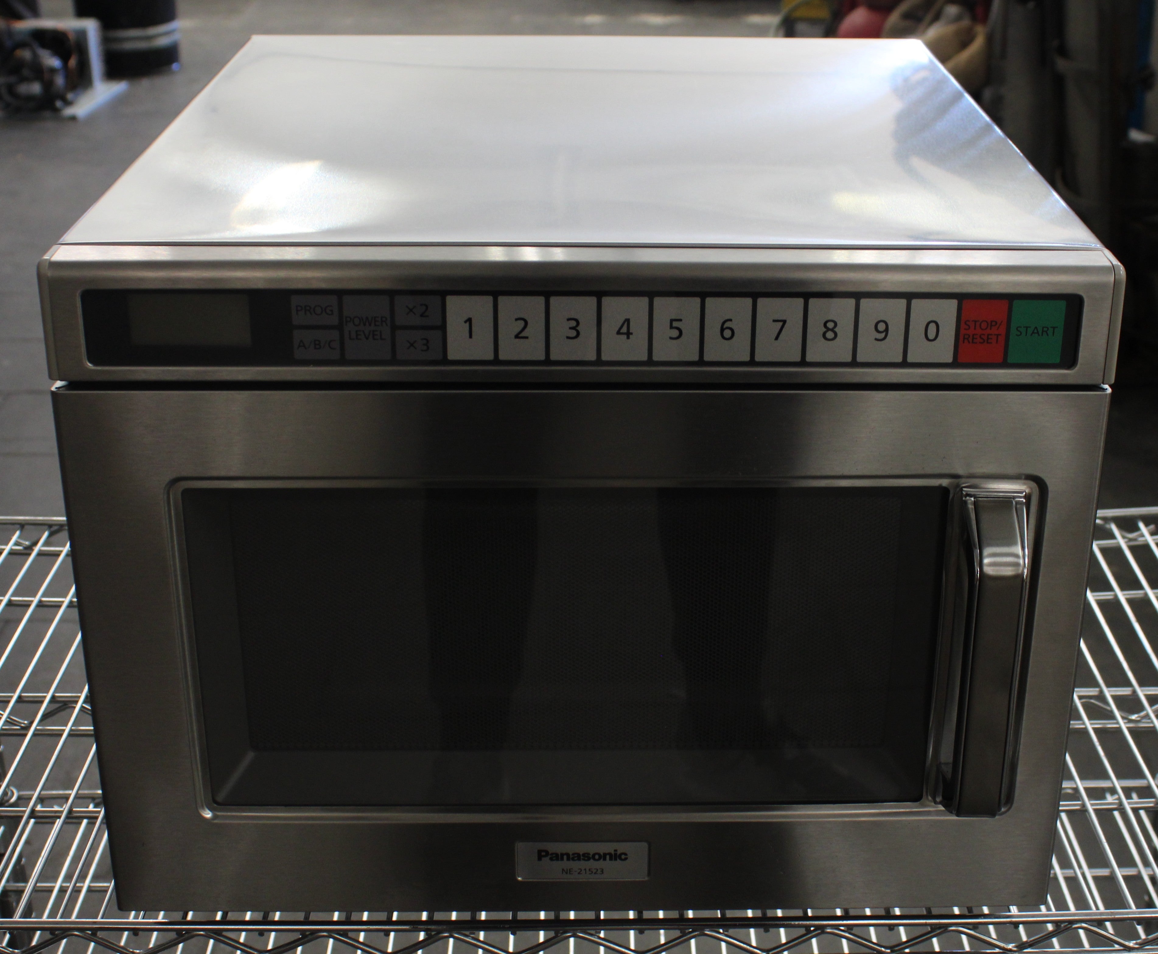 Panasonic NE-21523 *Used* 2100 Watt Pro I Commercial Microwave Oven (#4232)
