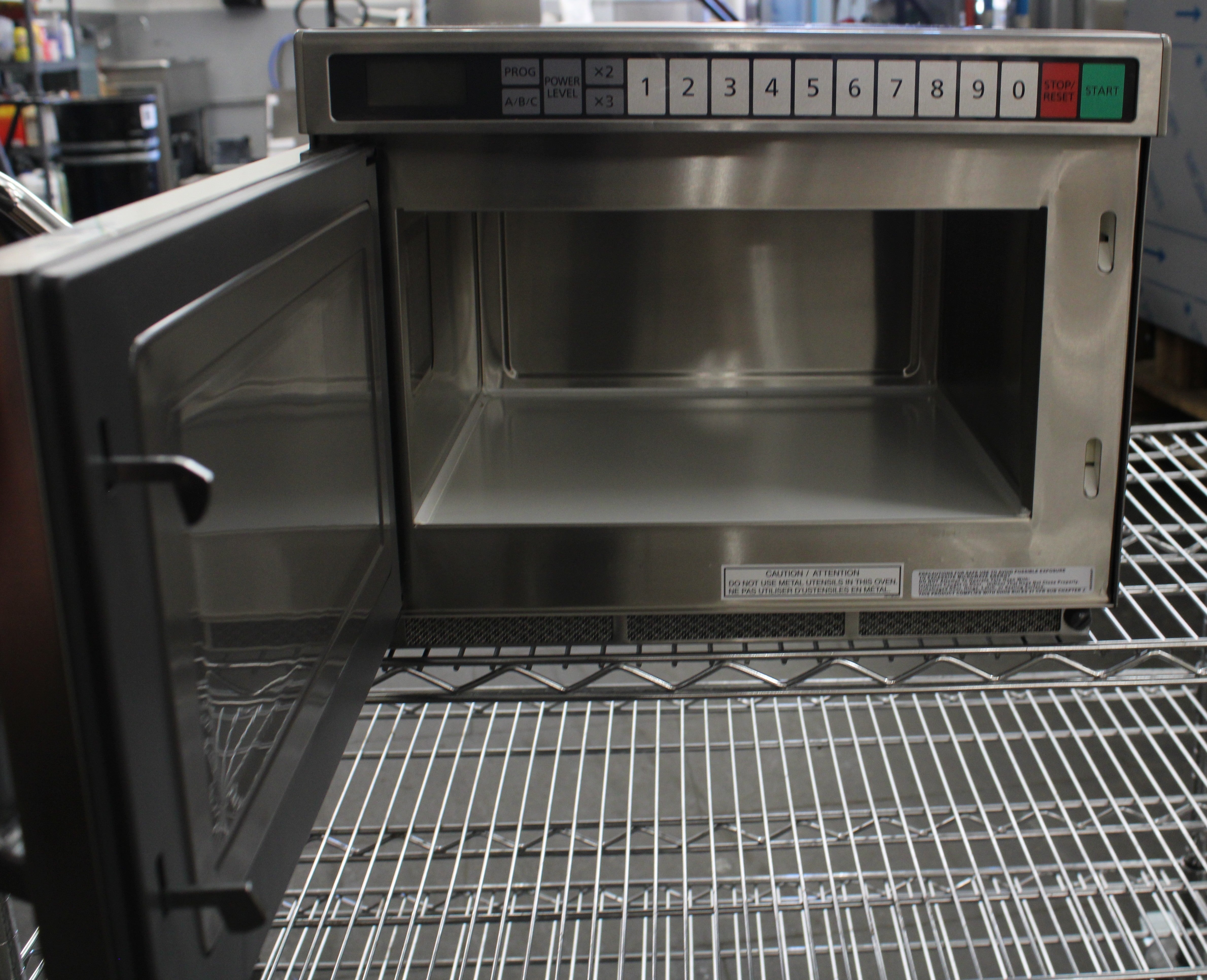 Panasonic NE-21523 *Used* 2100 Watt Pro I Commercial Microwave Oven (#4232)