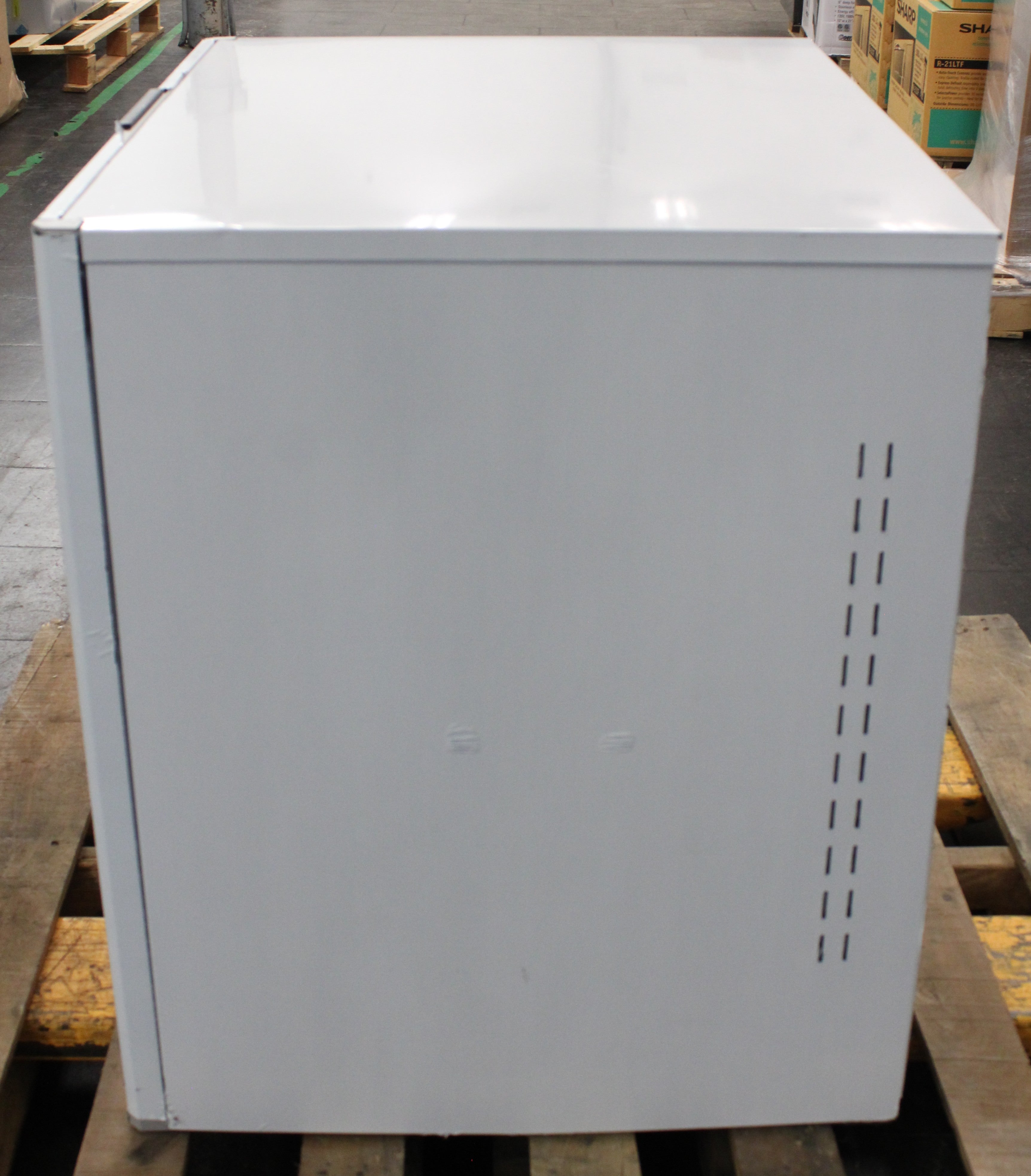 Scotsman MC0830MA-32A *Ding & Dent* 800lb Modular Cube Ice Machine (#4216)
