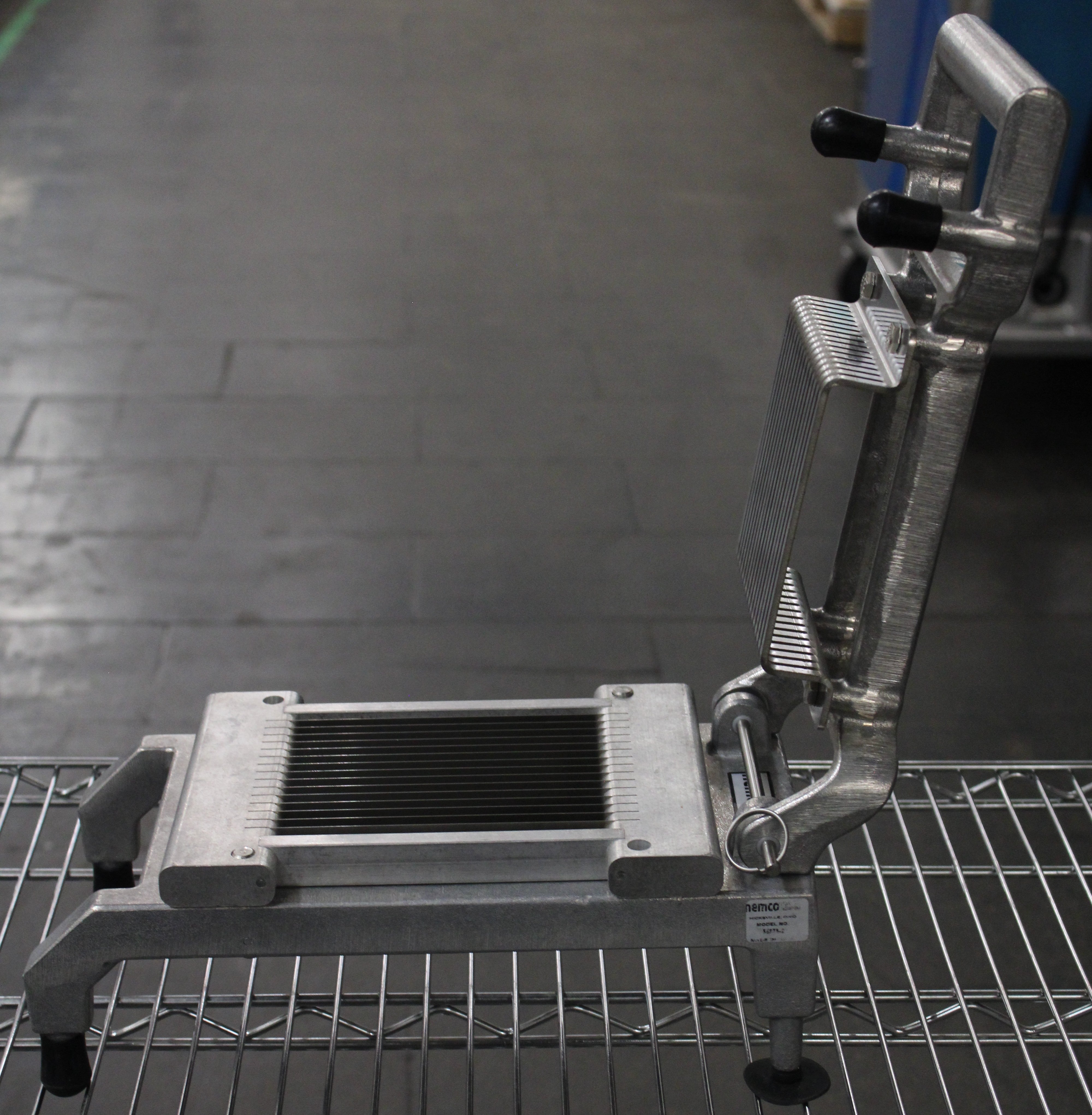 Nemco 55975-2 *Used* Easy Chicken Slicer with 1/4" Cut (#4204)