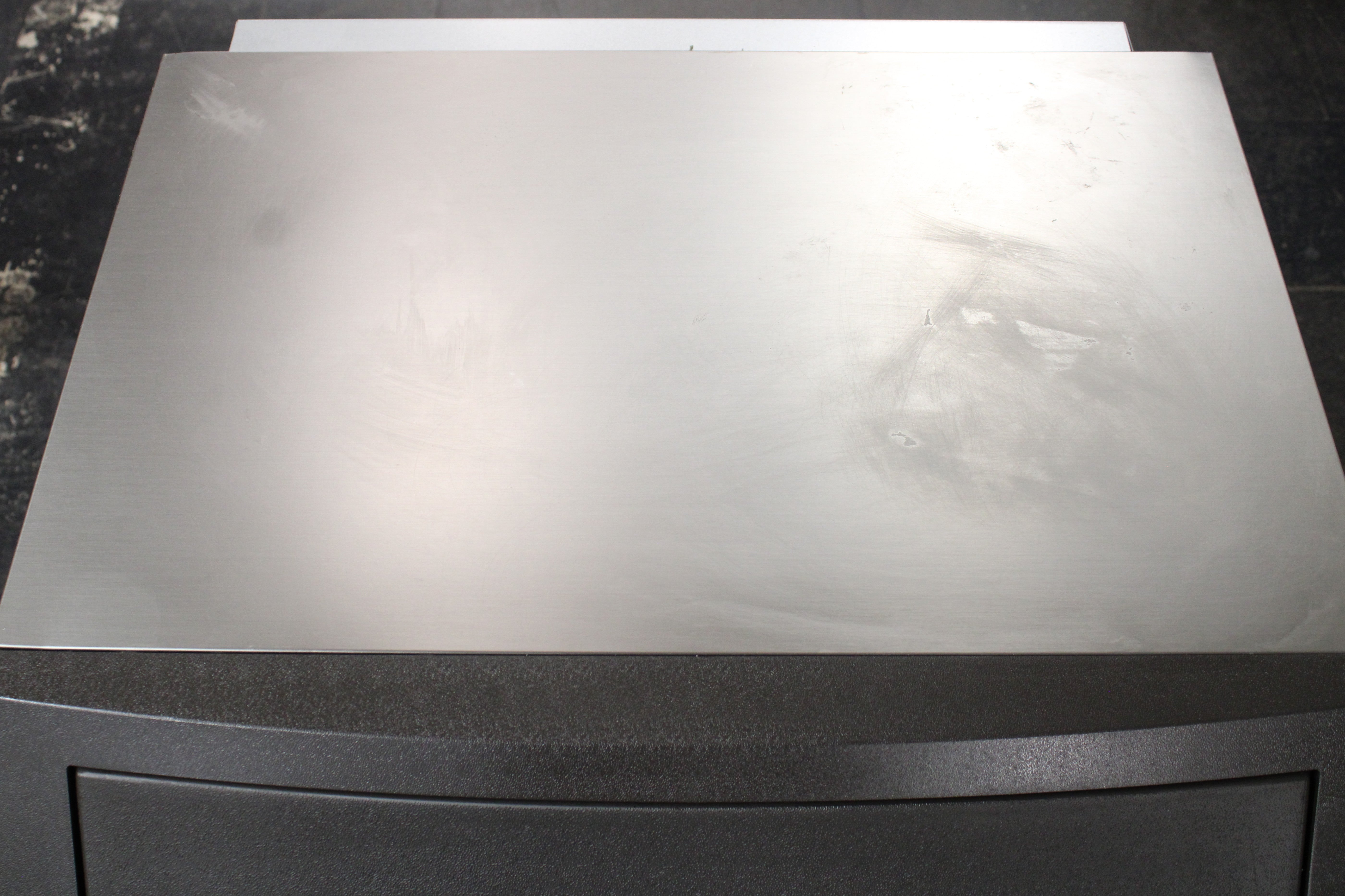 Manitowoc UDF0190A *Ding & Dent* Undercounter Ice Machine 198 lb/day (#4246)