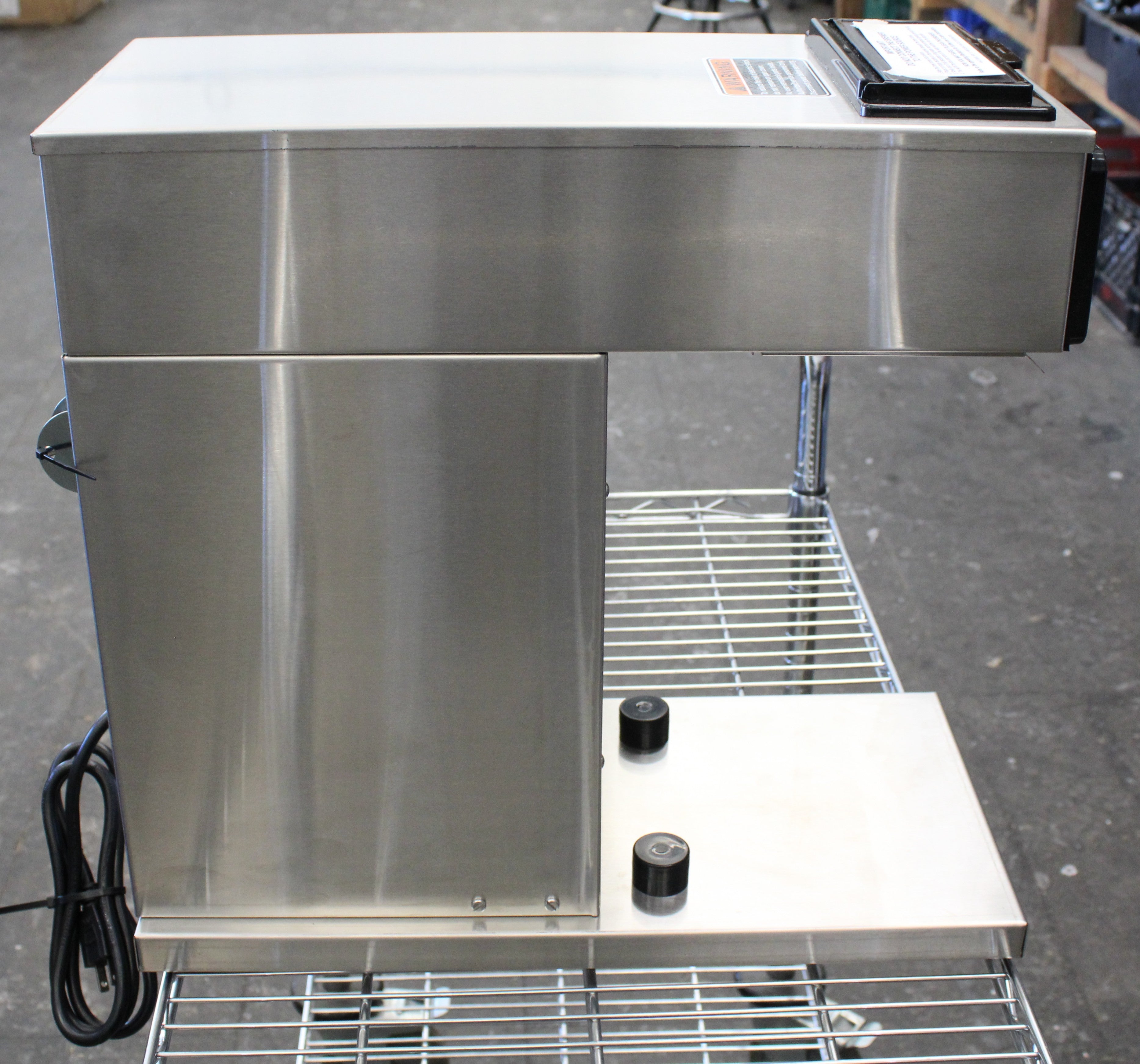 Bunn 23001.0040 *Ding & Dent* CW15-TC Auto Thermal Carafe Coffee Brewer (#4276)