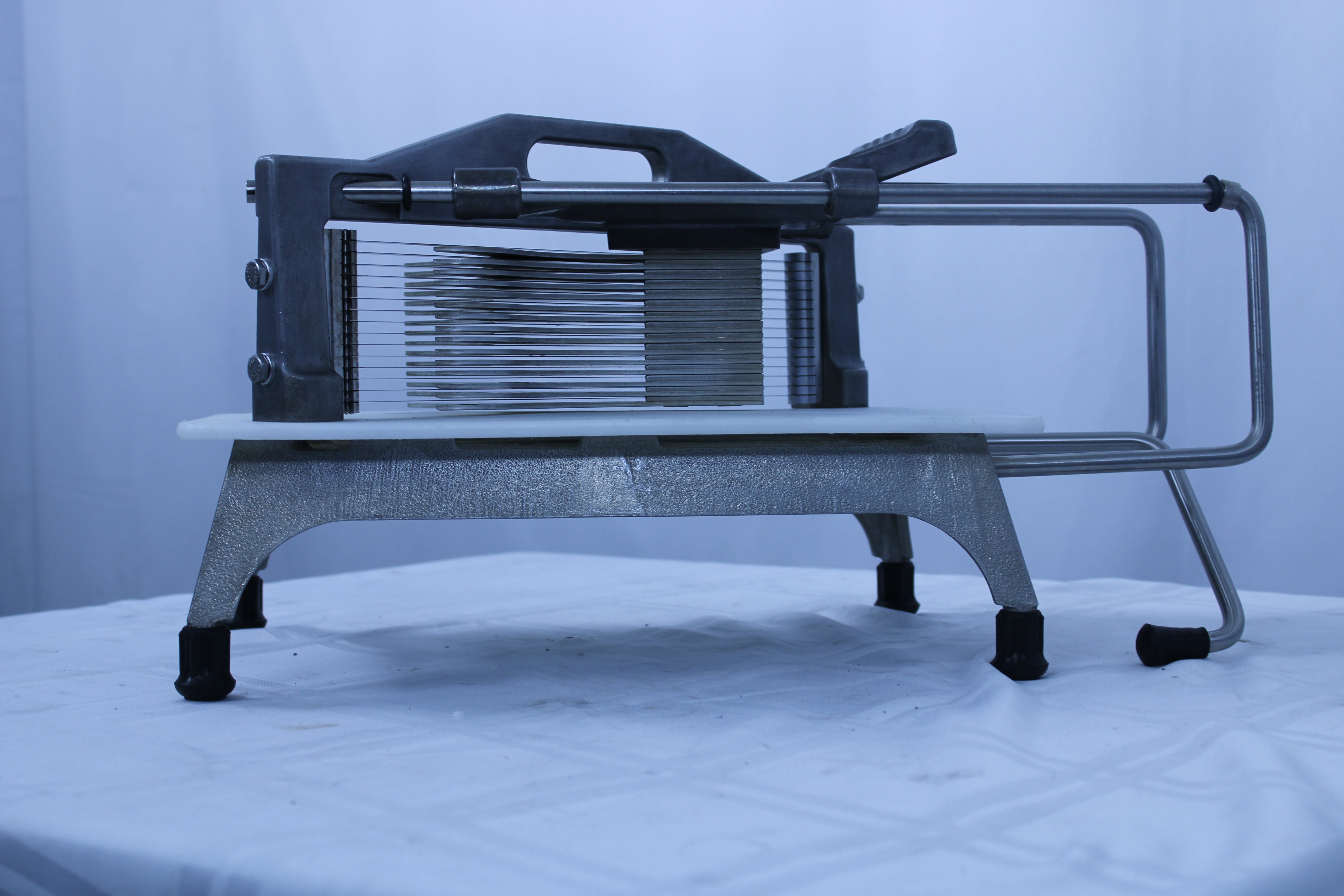 *Used* Vollrath 0643N Redco Pro Tomato Manual Slicer - 3/16" Straight Cut