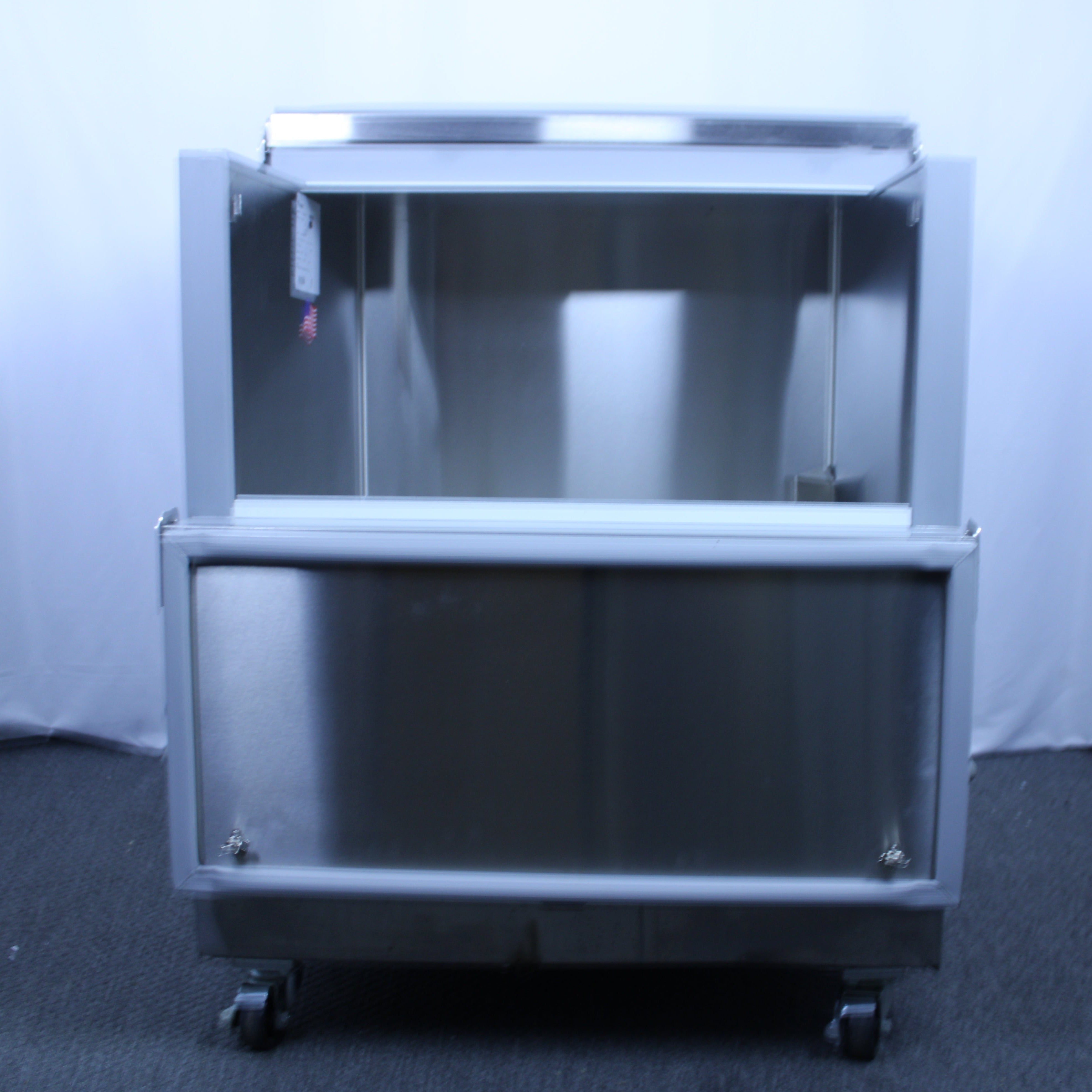 *Ding & Dent* Norlake AR082SSS/0-A Open Front Milk Cooler