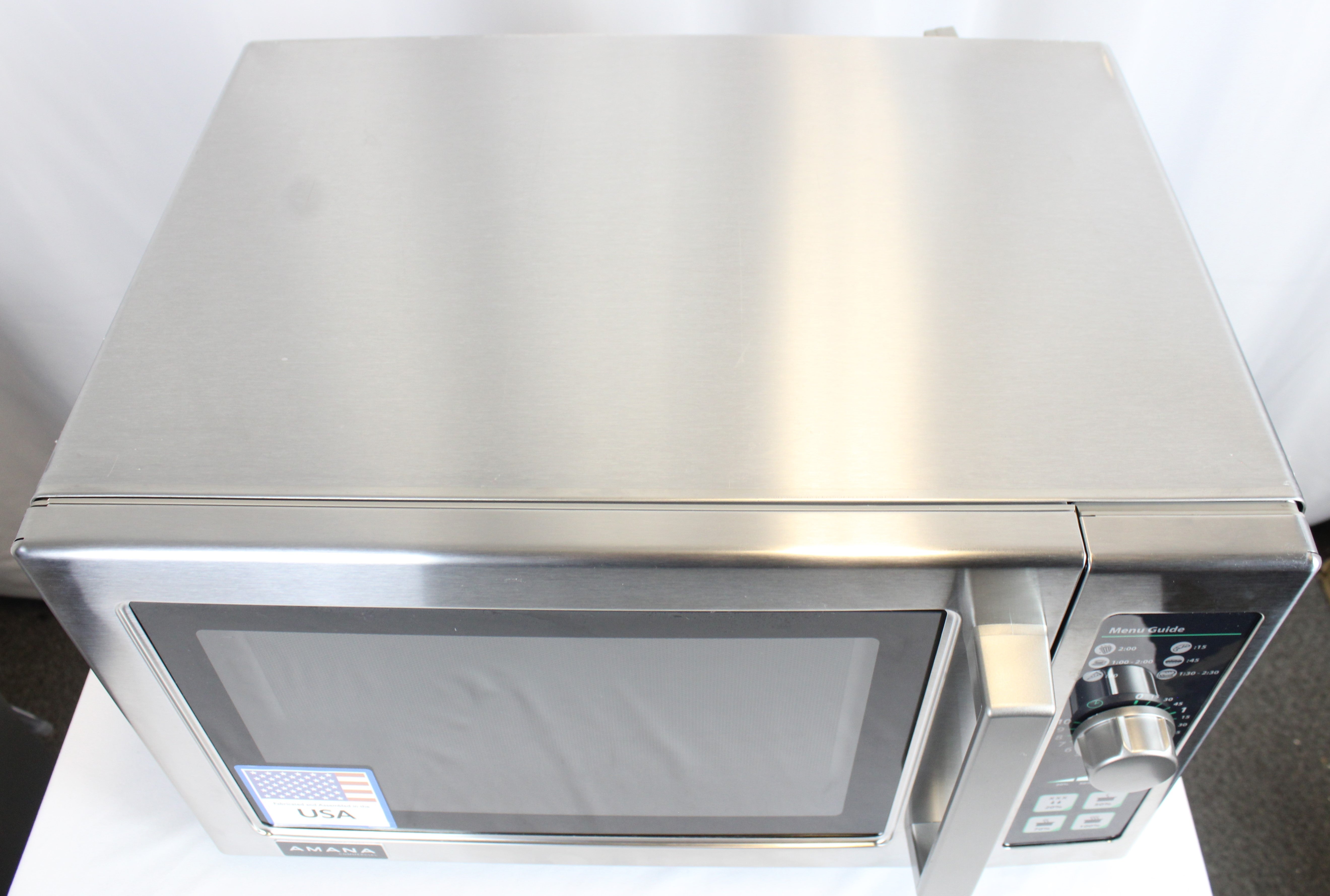 *Ding & Dent* Amana RCS10DSE Commercial Medium Volume Microwave