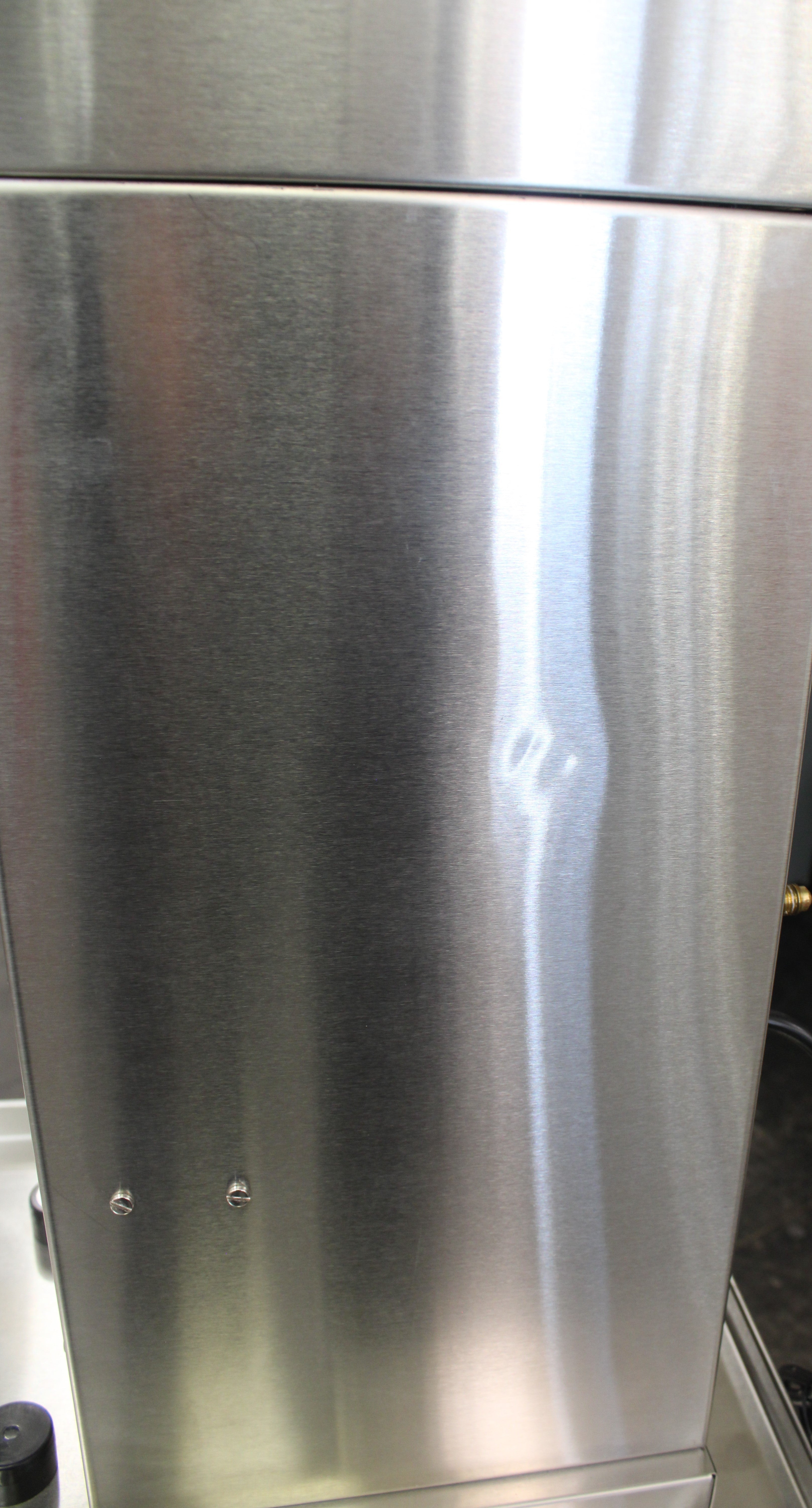 *Ding & Dent* Bunn 23001.0006 CWTF15-APS Automatic Airpot Coffee Brewer