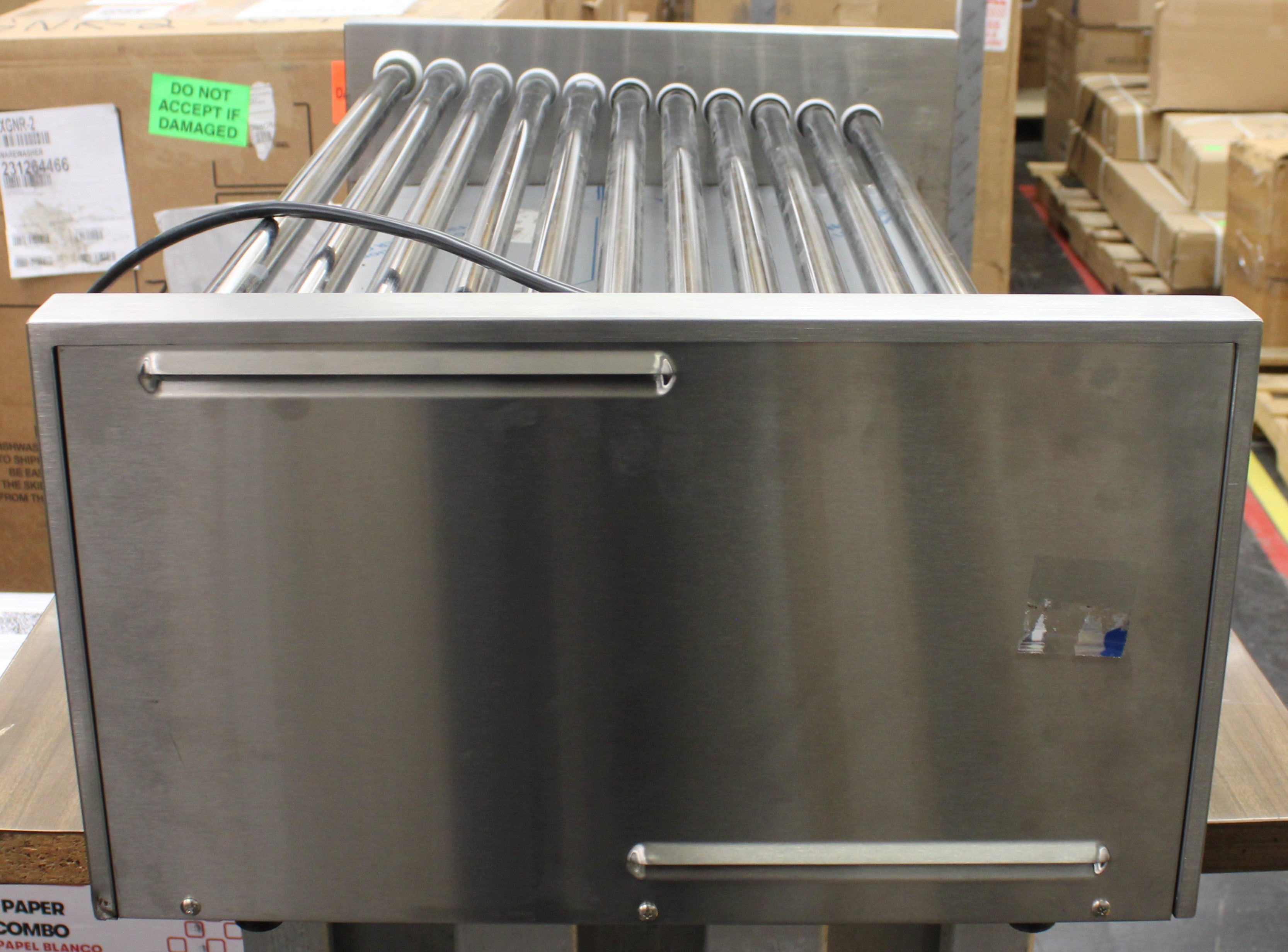 *Ding & Dent* Star 50C 50 Hot Dog Capacity Hot Dog Grill