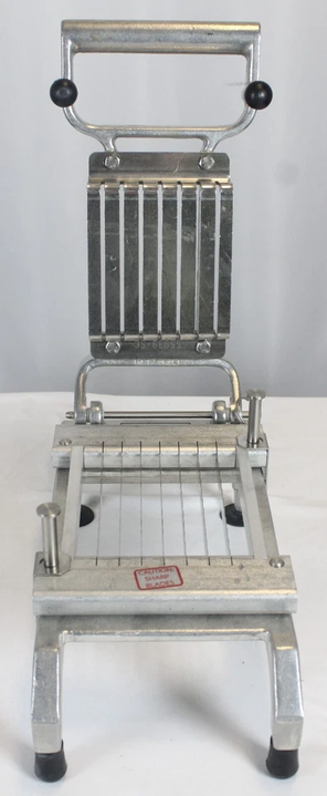 *Open Box* Nemco 55975-SC Easy Chicken Slicer with 1/2 Cut (Scalloped)