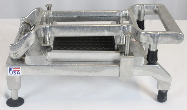 *Open Box* Nemco 55975-SC Easy Chicken Slicer with 1/2 Cut (Scalloped)