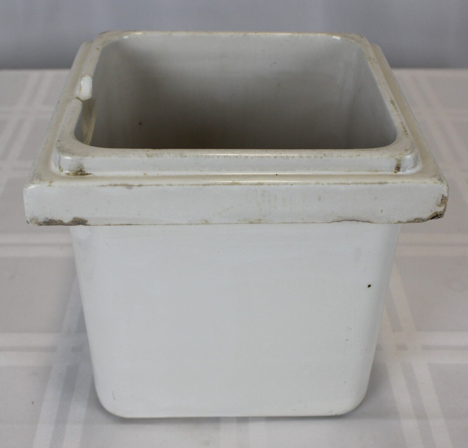 (4) Hall R50 Porcelain Ice Cream/Topping/Soda Syrup Dispenser