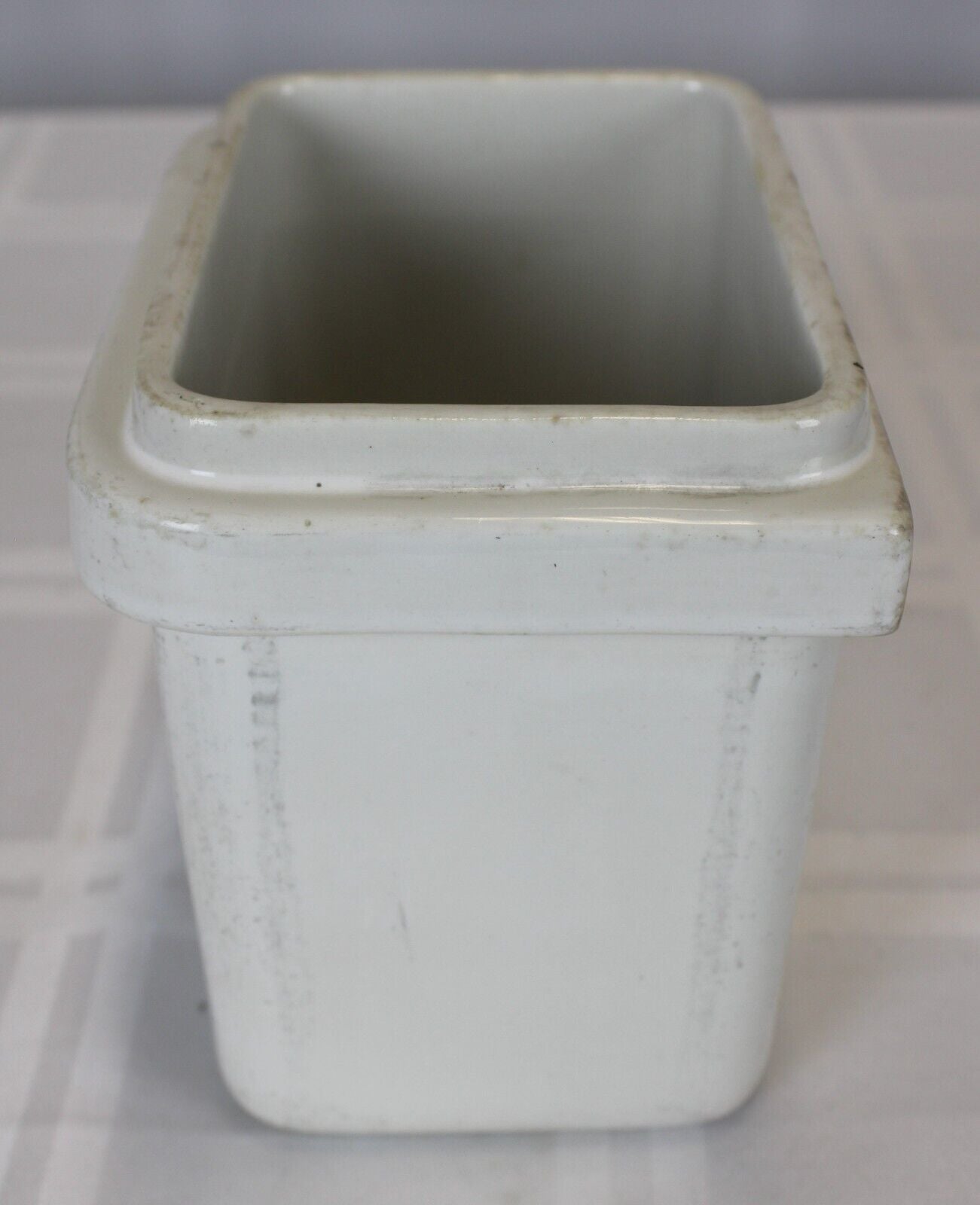 (5v2) Liquid 54017 Porcelain Soda Fountain Topping Container